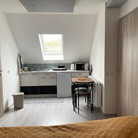 Jasmin Apartment House Вонярцвашхедь Экстерьер фото